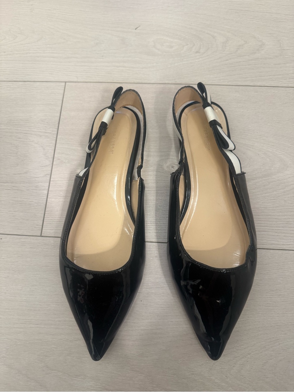 Forever 21 Black Patent Pointed Slingback Flats with White Bow Trim